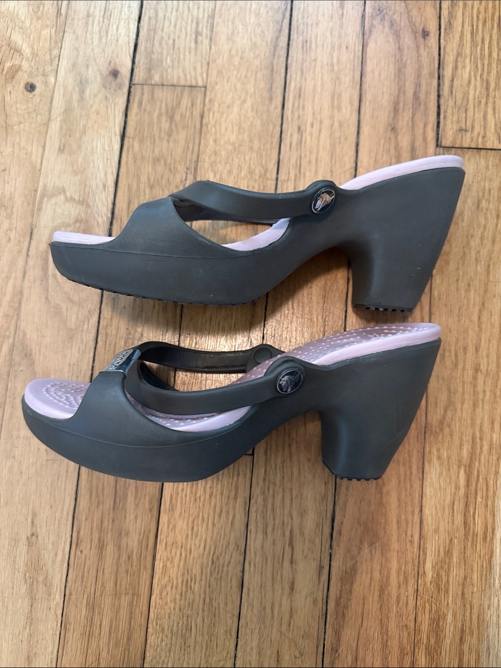 CROCS Pink and Brown Cross-Strap Women's Heeled Sandals - Picture 3 of 6